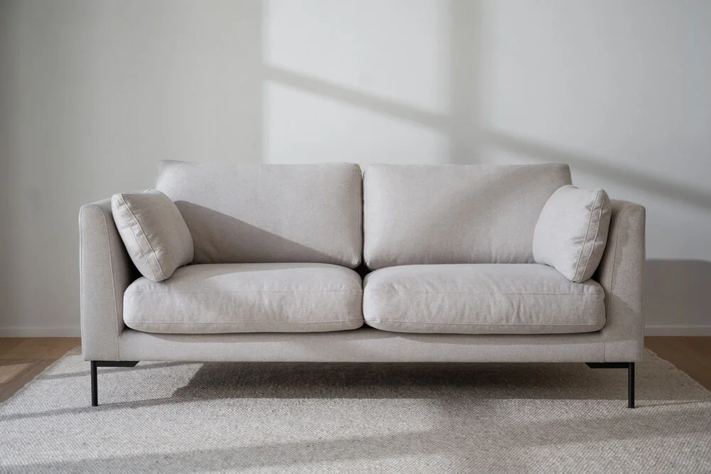 Corwin soffa 2,5-sits ljusbeige tyg Rita