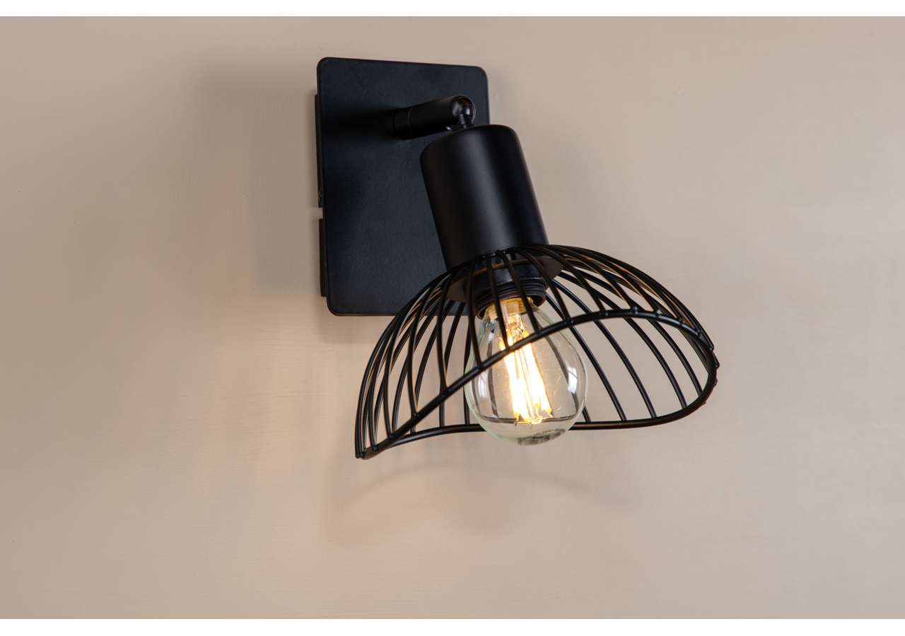 Elsa Vägglampa L135 x W115 x H185 Svart