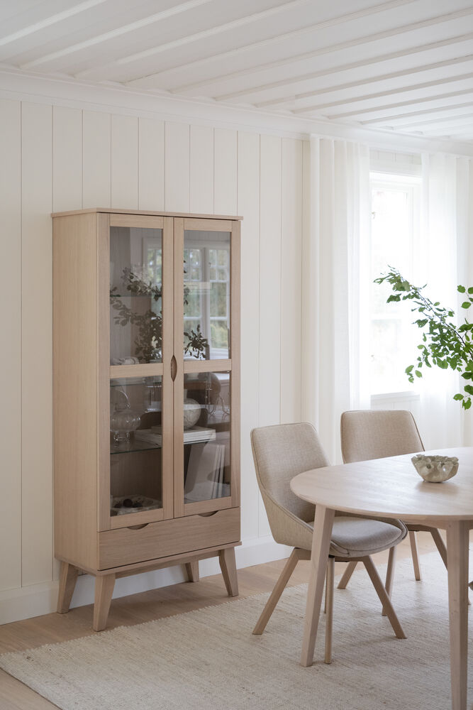 Filippa vitrinskåp vitpigmenterad ek - Bild 6
