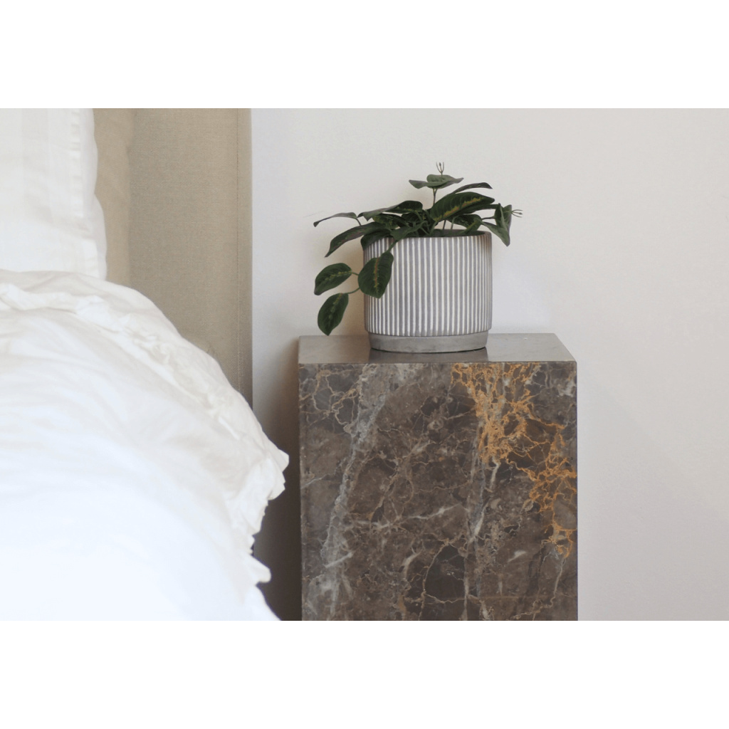 Sängbord Wild Grey Marmor – 30x30x65 cm