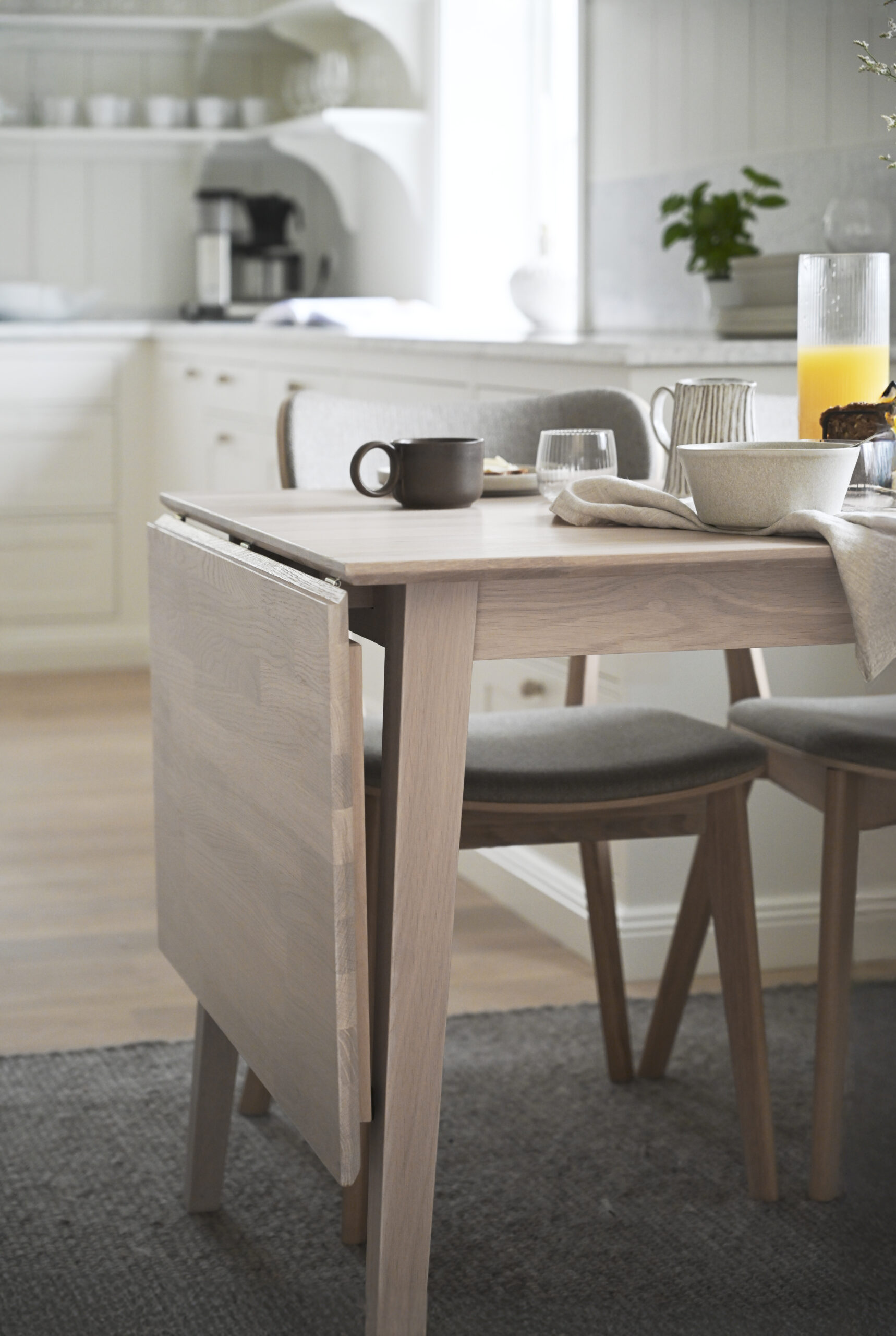 Filippa klaffbord 120+45 vitpigmenterad ek - Bild 4
