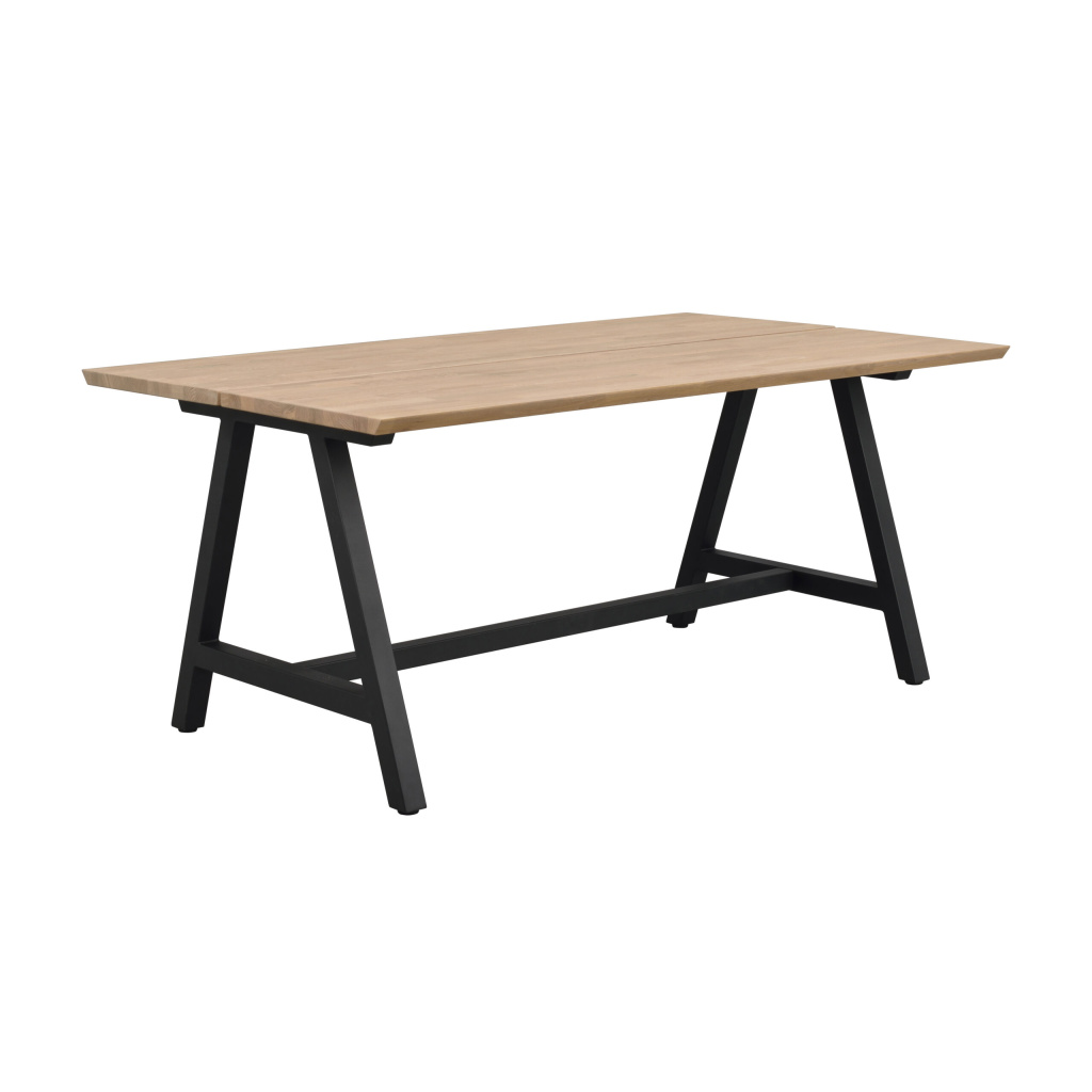 Carradale matbord 170 ek/A-ben svart metall