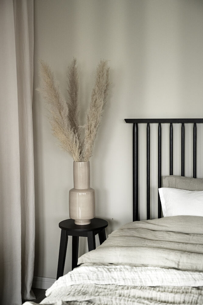 Austin barpall h65 svartlackad ek - Bild 7