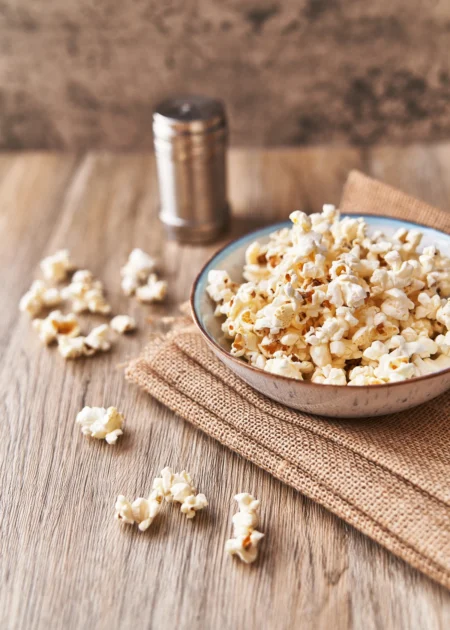 Popcorn Posters Beige