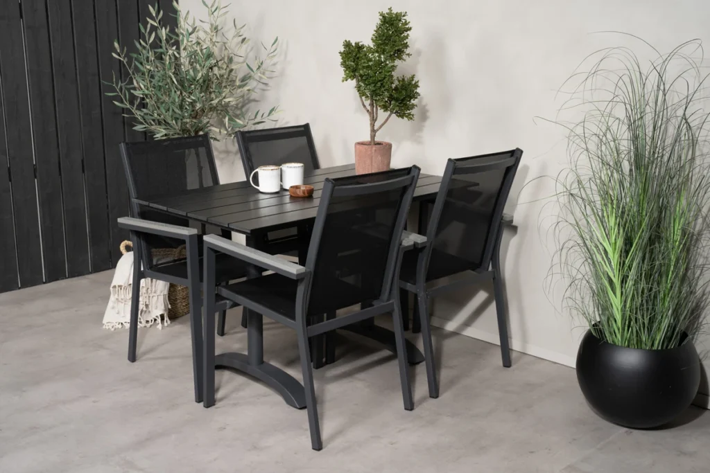 Venture Home Denver & Parma Matbord 70x120 + Matstolar Svart