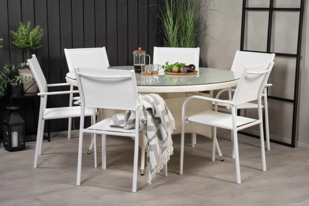 Volta & Santorini Matbord ⌀150 + Matstolar Vit