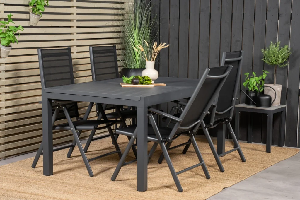 Break & Marbella Positionsstolar Svart + Matbord 160x100x75