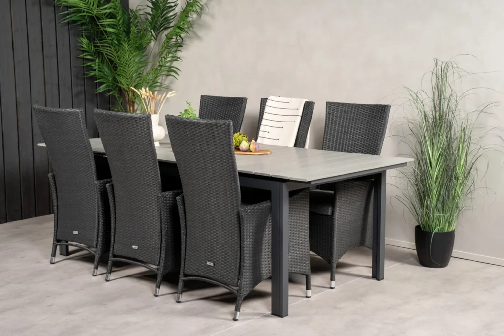 Levels & Padova Matbord 229x100x75 + Reclinerstolar Svart