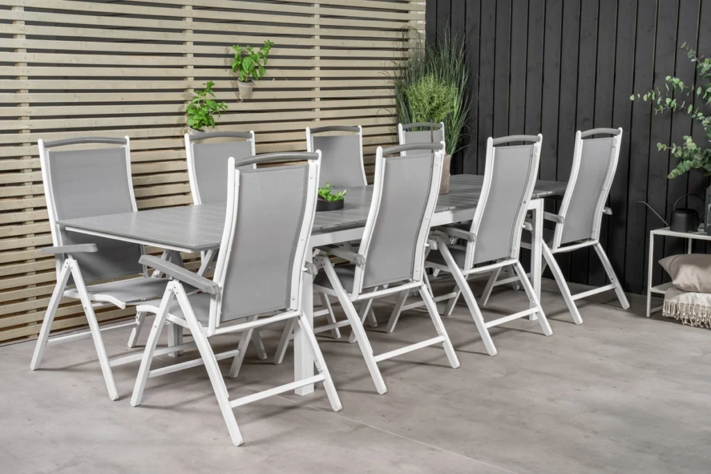 Levels & Albany Matbord 229x100x75 + Positionsstolar Vit