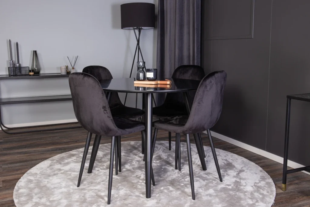 Plaza & Polar Matbord ⌀100 ø100 + Matstolar Svart