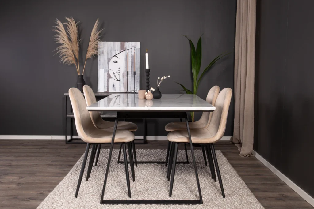 Estelle & Polar Rektangulära Matbord 140 x 90 Black + Matstolar Beige