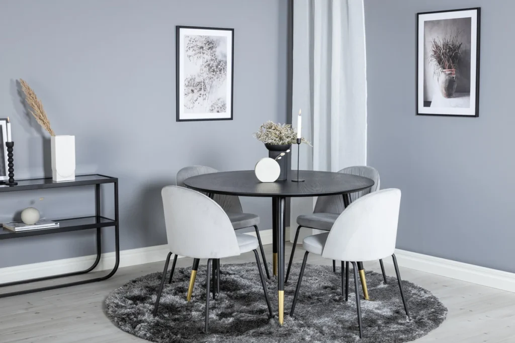 Dipp & Polar Runda Matbord ⌀115 Black + Matstolar Black