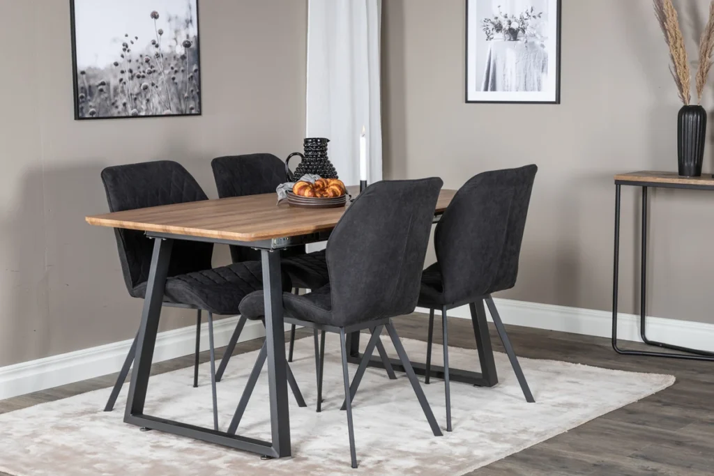 Gemma & Inca Matstolar Black + Rektangulära Matbord 160 x 85 Walnut