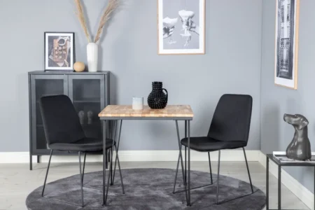 Muce & Bali Matstolar Svart + Rektangulära Matbord 80 x 80 Natur