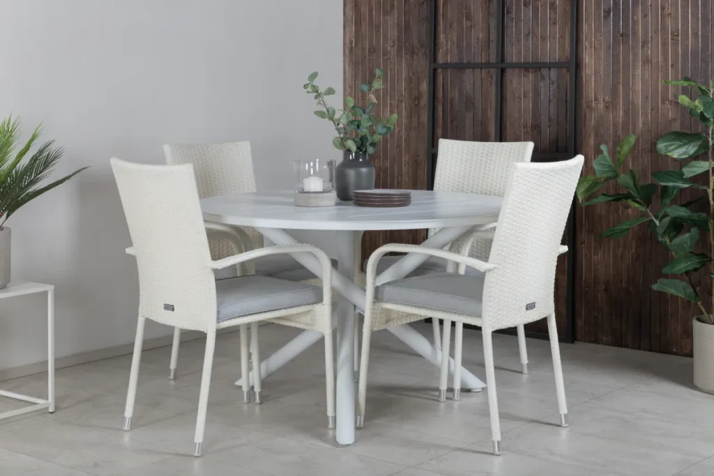 Alma & Anna Matbord ⌀120 + Matstolar Vit