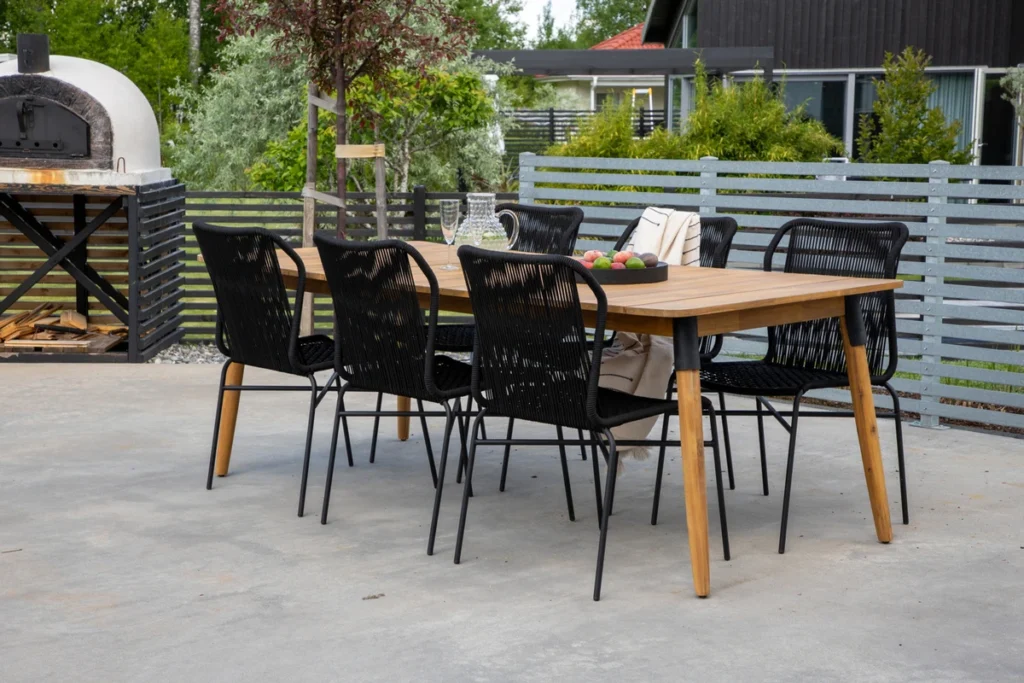 Julian Matbord 210x100 + Matstolar Svart