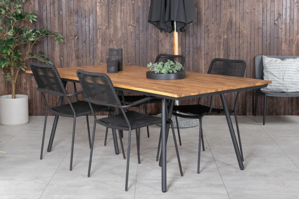 Chan & Lindos Matbord 200x100 + Matstolar Svart