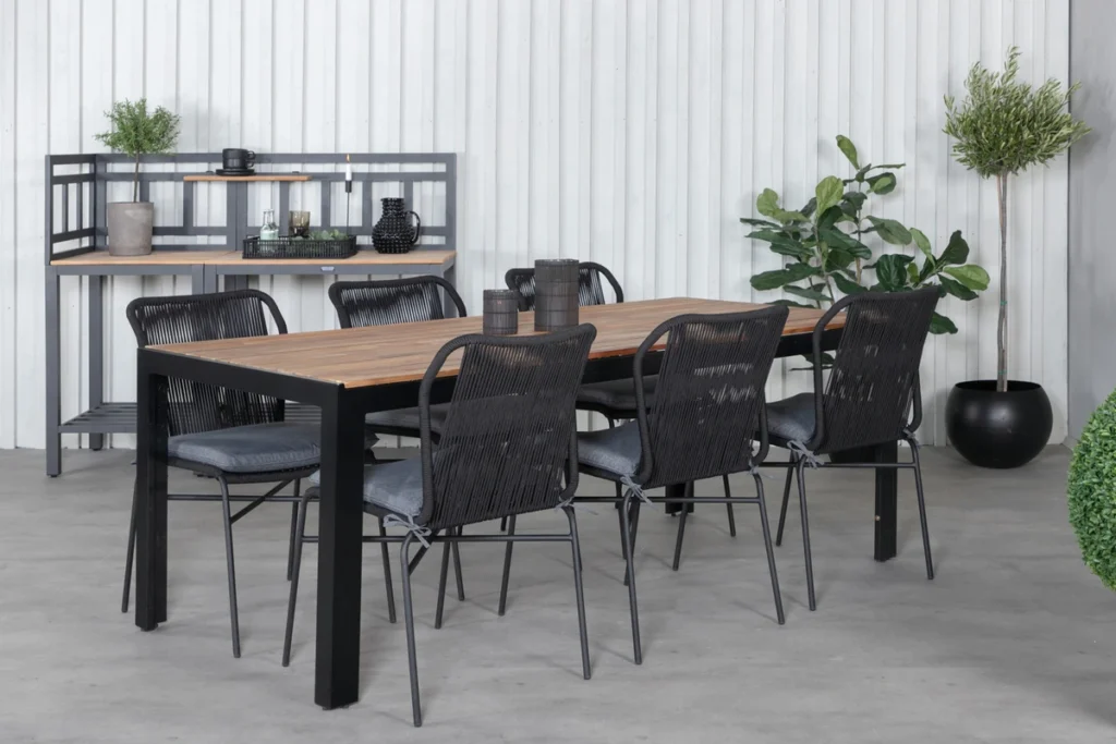 Julian & Bois Matstolar Svart + Matbord 205x90