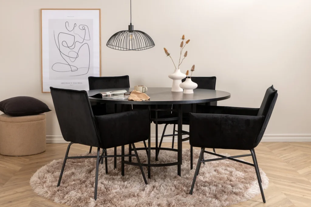 Copenhagen & Petra Runda Matbord ⌀140 Black + Matstolar Black