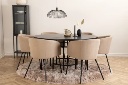 Copenhagen & Berit Runda Matbord ⌀140 Black + Matstolar Beige