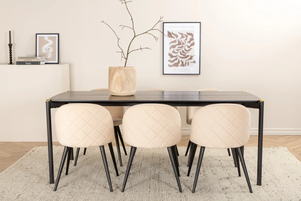 Pelle & Velvet Rektangulära Matbord 190 x 90 Black + Matstolar Beige