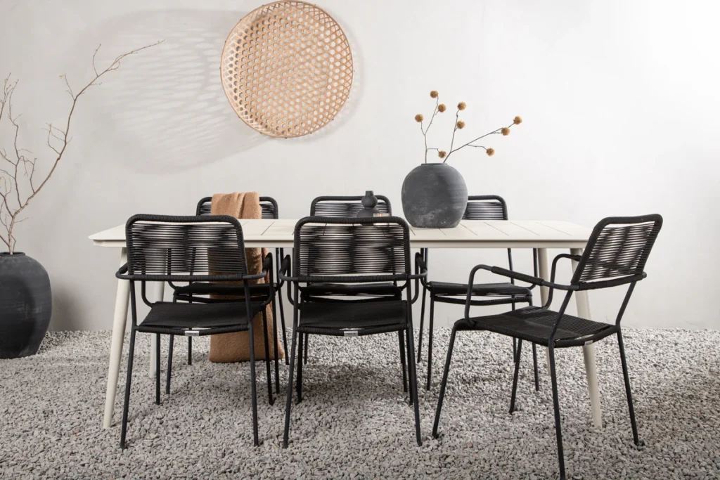 Lina & Lindos Rektangulära Matbord 200 x 90 Beige + Matstolar Black