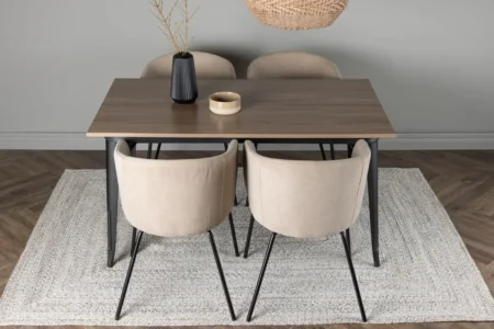Berit & Tempe Matstolar Beige + Rektangulära Matbord 140 x 80 Walnut