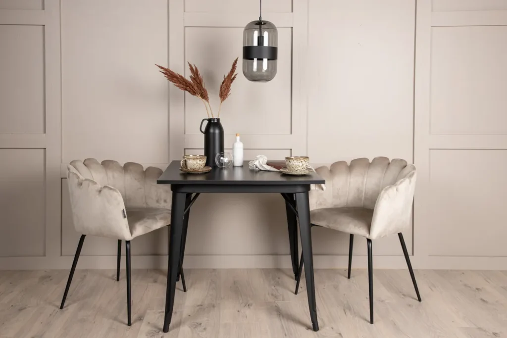 Limhamn & Tempe Matstolar Beige + Rektangulära Matbord 80 x 80 Svart