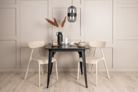 Tempe & Ursholmen Rektangulära Matbord 80 x 80 Svart + Matstolar Beige