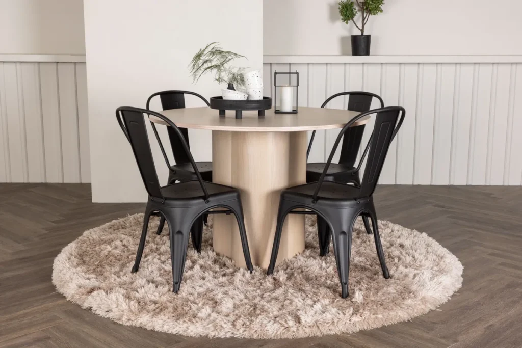 Tempe & Olivia Matstolar Black + Runda Matbord ⌀110 Rentvå