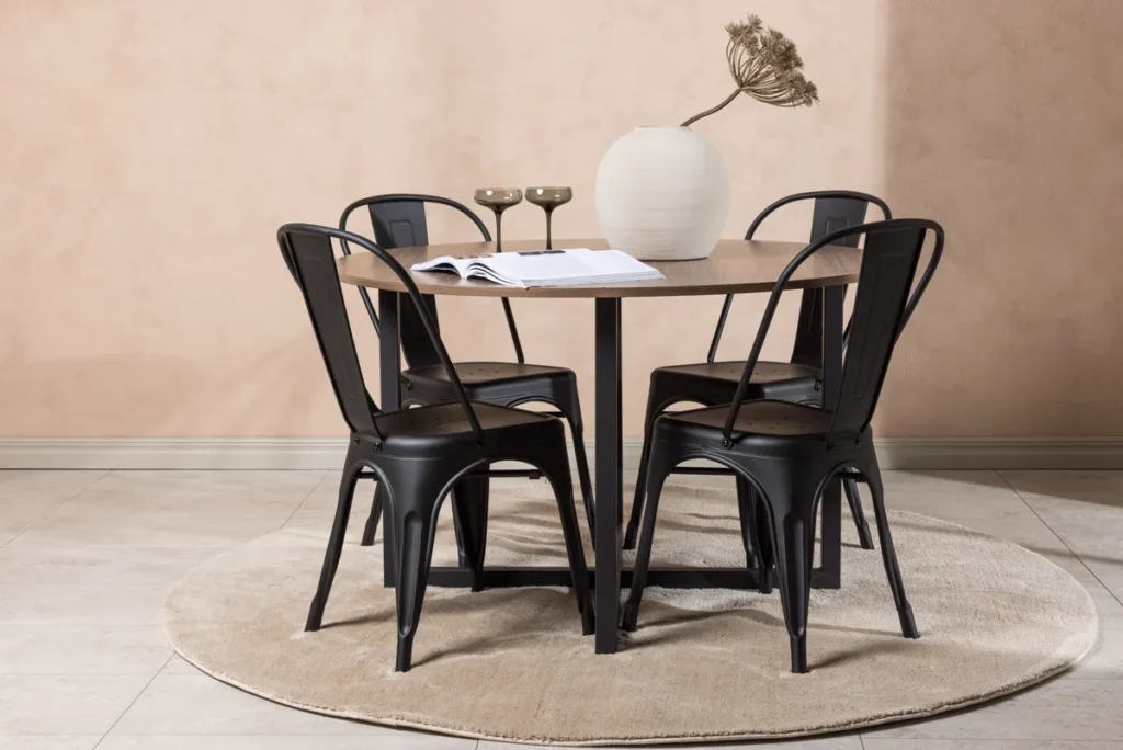Durango & Tempe Runda Matbord ⌀120 Walnut + Matstolar Black