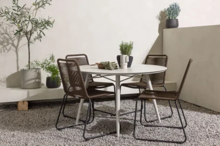 Lina & Lindos Runda Matbord ø120 Beige + Matstolar Brun