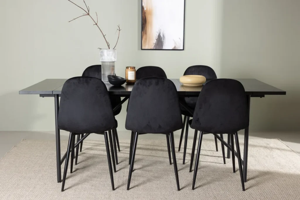 Polar & Astrid Matstolar Black + Rektangulära Matbord 200 x 90 Black