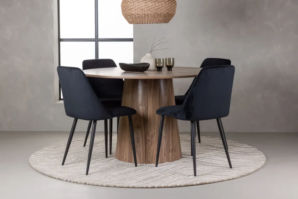 Lanzo & Night Runda Matbord ⌀120 Nature + Matstolar Black
