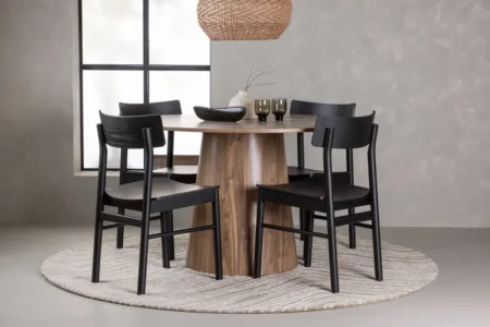 Montros & Lanzo Matstolar Black + Runda Matbord ⌀120 Nature