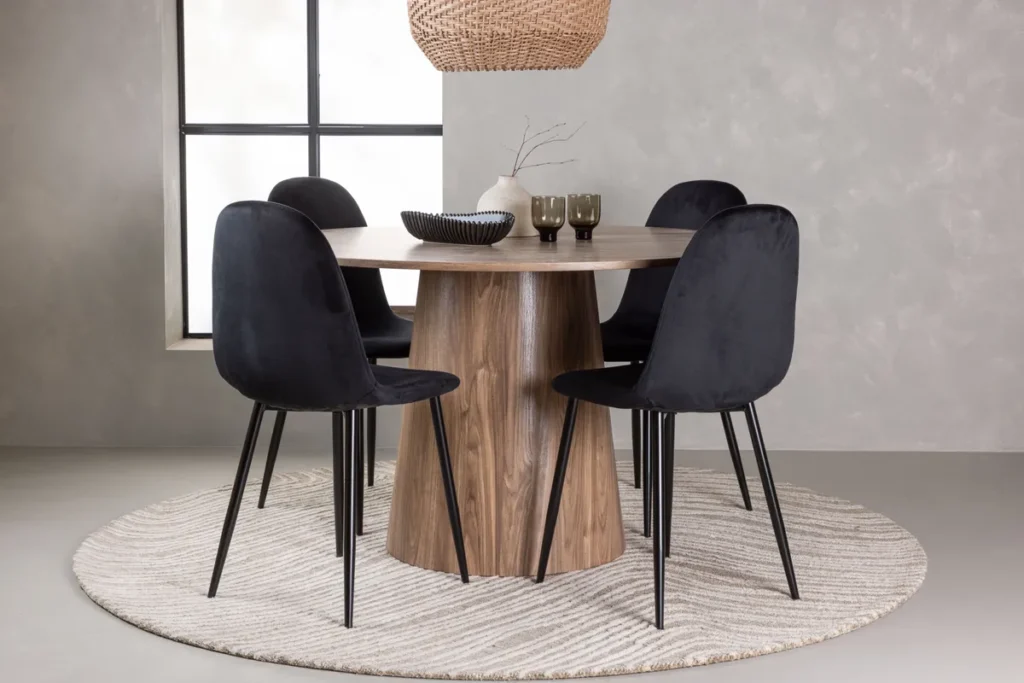 Polar & Lanzo Matstolar Black + Runda Matbord ⌀120 Nature