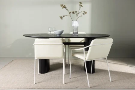 Tvist & Isolde Matstolar Beige + Ovala Matbord 180 x 90 Svart