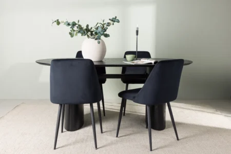 Night & Isolde Matstolar Black + Ovala Matbord 180 x 90 Black