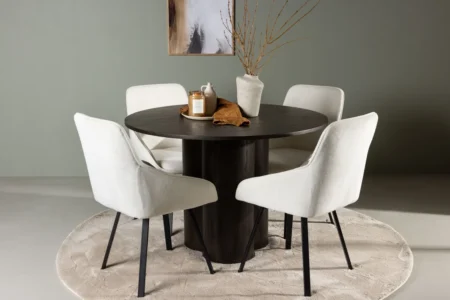 Olivia & Rosie Runda Matbord ⌀110 Mocca + Matstolar Beige