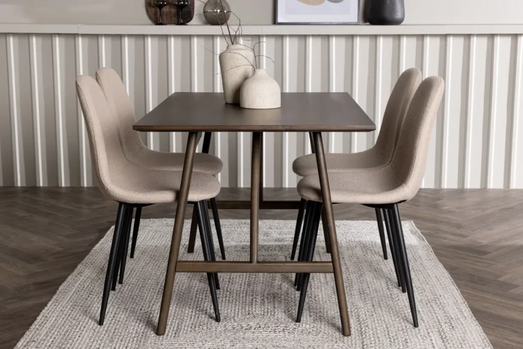 Kaseidon & Polar Rektangulära Matbord 120 x 80 Mörkbrun + Matstolar Beige