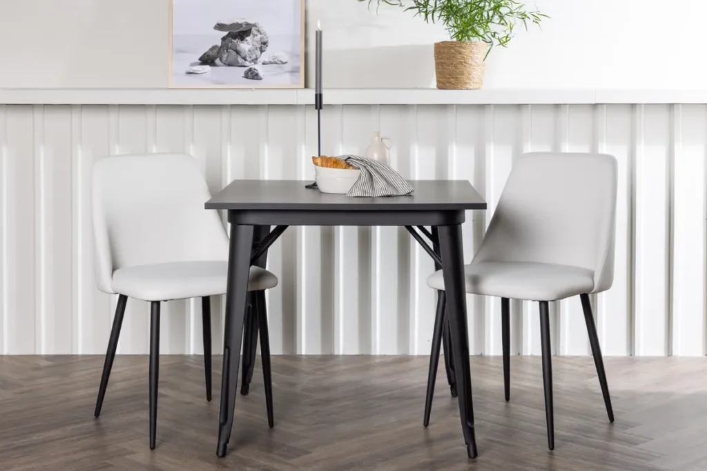 Tempe & Night Rektangulära Matbord 80 x 80 Black + Matstolar White