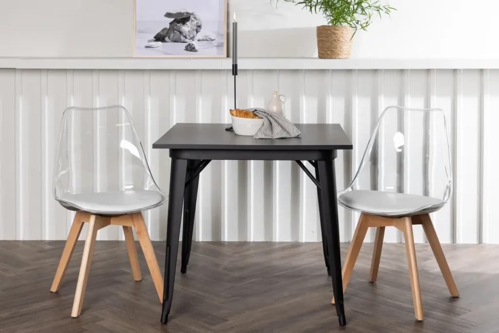 Tempe & Edvin Rektangulära Matbord 80 x 80 Black + Matstolar Nature