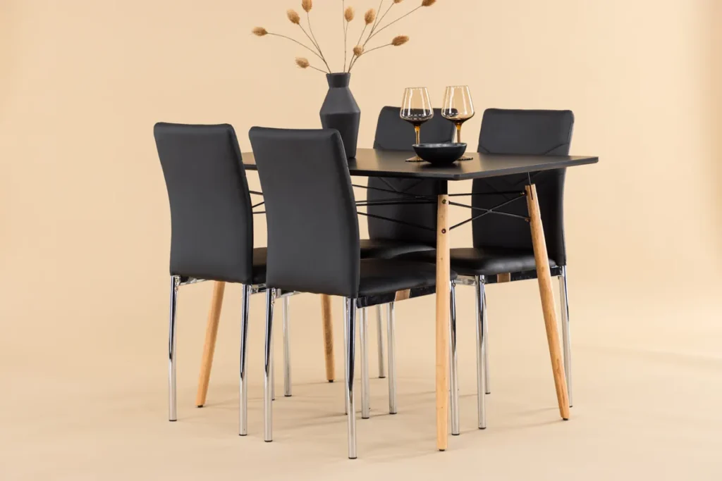 Danburi & Lily Rektangulära Matbord 120 x 60 Svart + Matstolar Svart