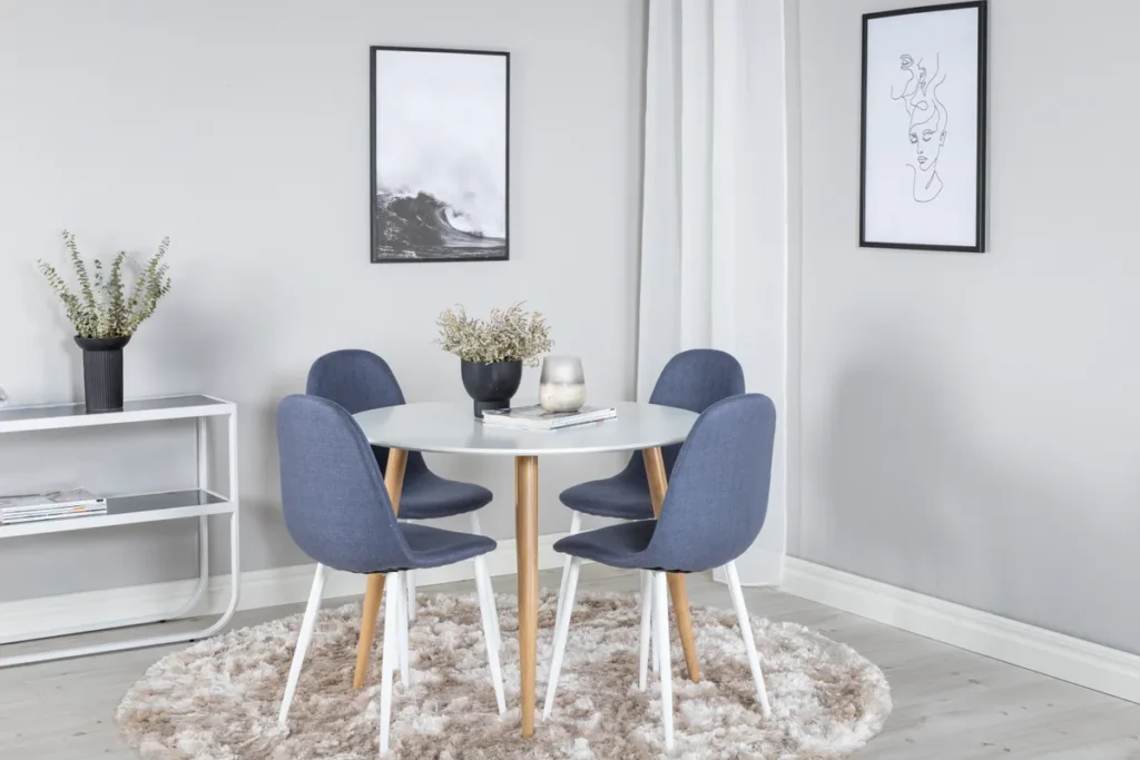 Polar & Plaza Matstolar Blå + Runda Matbord ø100 Vit