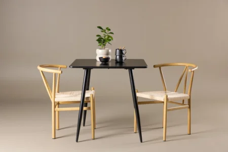 Alfons & Polar Matstolar Beige + Rektangulära Matbord 75 x 75 Black