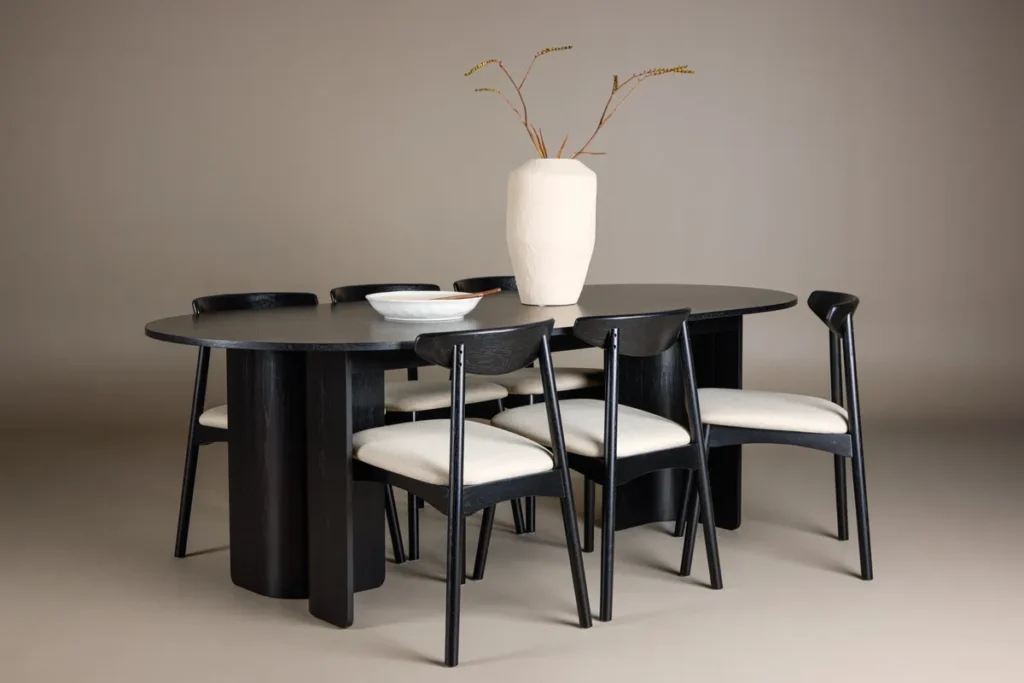 Ven & Tyresö Matstolar Black + Ovala Matbord 220 x 100 Black