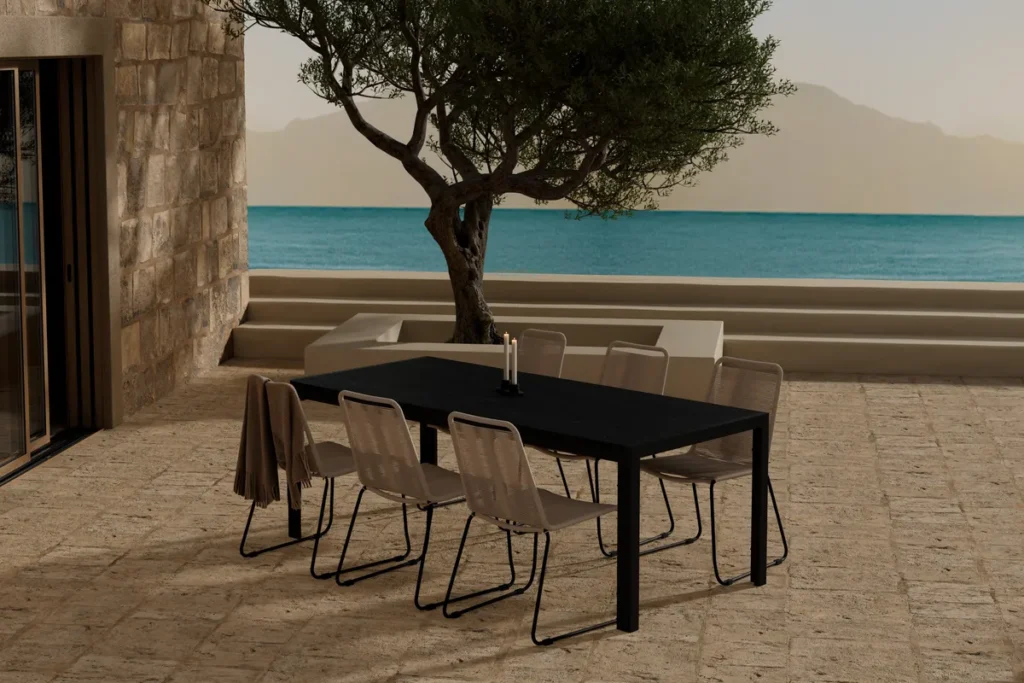 Lindos & Mirko Matstolar Brown + Rektangulära Matbord 205 x 90 Black