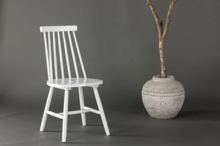 Lönneberga Matstolar White