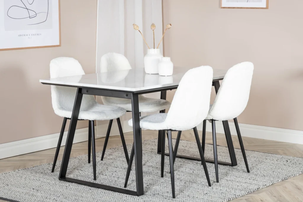 Estelle Rektangulära Matbord 140 x 90 Black